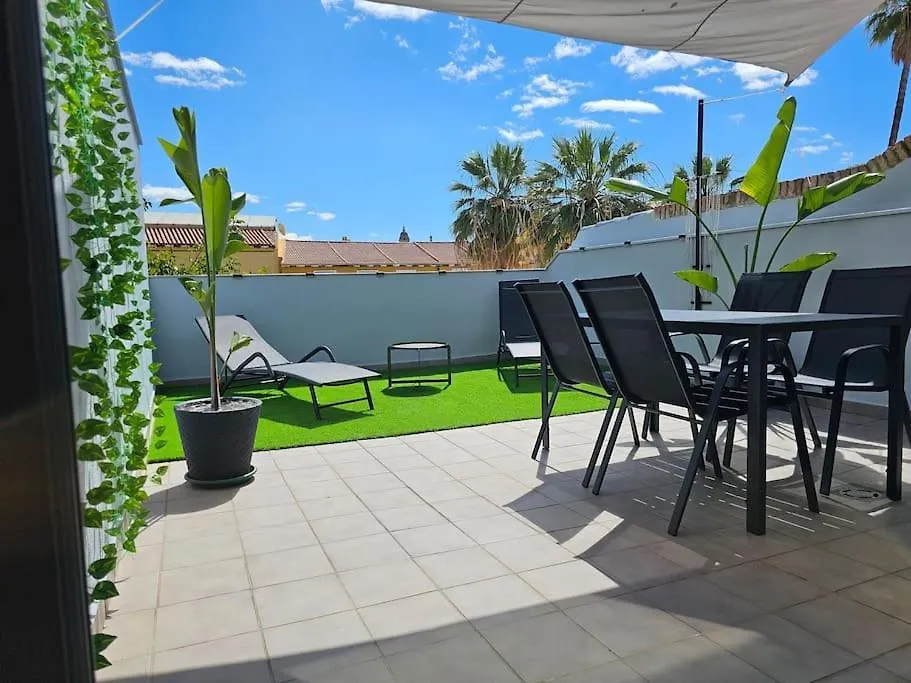 Cms Center Penthouse With Sunny Terrace & Parking location